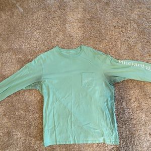 Green Vineyard Vines long sleeve
